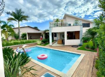 202504081020553695.jpg · Casa / Sobrado com piscina e 5 quartos a Venda no Bairro Bandeirantes em Caldas Novas Go