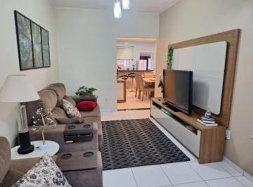 Casa de 4 quartos, Sobradinho · Linda Casa Reformada na Quadra 14 de Sobradinho I - 4 Quartos, Suíte e Lazer