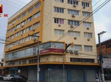 Comercial · 210m² · Loja com grande potencial comercial