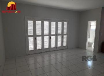 Comercial · 220m² · Oportunidade Imperdível: Prédio com 4 Apartamentos, Pátio e 2 Vagas de Garagem
