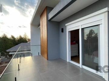 Casa · 233m² · 4 Quartos · 2 Vagas · Linda Casa Ampla com 3 Suítes Construída Recentemente em Condomínio no Bairro No