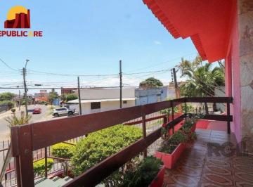 Casa · 233m² · 3 Quartos · 3 Vagas · Casa com 3 dormitórios no bairro Cristo Redentor