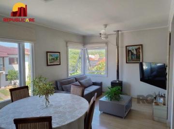 Casa · 144m² · 3 Quartos · 2 Vagas · Casa de 3 dormitórios no bairro Mário Quintana