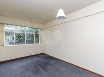 Comercial · 33m² · Salas à venda em Petrópolis - RS