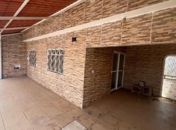 Casa de 3 quartos, Ceilândia · Oportunidade no Setor P Sul! Casa Quitada com 3 Quartos – QNP 30