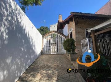 Foto 04 · OPORTUNIDADE IMPERDÍVEL! Lindo sobrado com terreno amplo o qual dá para construir outra casa  na Zon