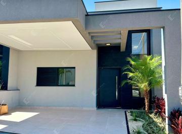 Casa de 3 quartos, Sorocaba · Casa linda com piscina e 03 quartos no Condomínio Horto Florestal