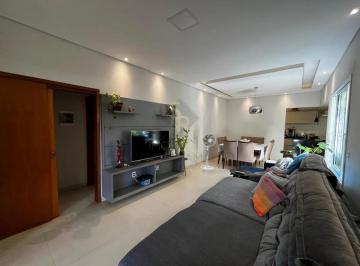 Casa · 200m² · 2 Quartos · 3 Vagas · Casas Residenciais Padrão em Serrana