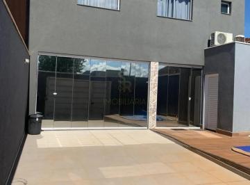 Casa · 170m² · 3 Quartos · 2 Vagas · Linda casa no Reserva do Bosque com Piscina.