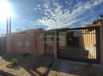 Casa · 94m² · 2 Quartos · 4 Vagas · Parque das Aroeiras - Casa com 02 dormitórios sendo 01 tipo apartamento