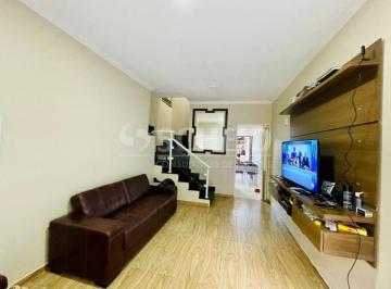 Casa · 120m² · 3 Quartos · 2 Vagas · Casa de Vila á Venda na Vila Mariana com 120m², 3 quartos sendo 1 suíte, 2 vagas.