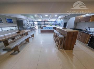 Apartamento · 110m² · 5 Quartos · 3 Vagas · Cobertura linear exclusiva em Caiobá!