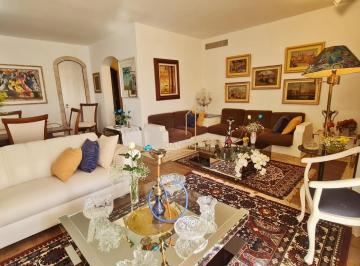 Apartamento · 241m² · 4 Quartos · 3 Vagas · Cobertura semimobiliada 4 quartos e 3 vagas no Cen