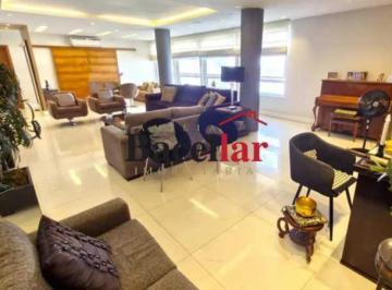Apartamento · 300m² · 6 Quartos · 1 Vaga · Apartamento espetacular de 300 metros em Copacabana!
