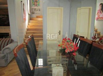 Apartamento · 223m² · 3 Quartos · 4 Vagas · Apartamento em Centro