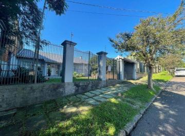 Casa · 196m² · 3 Quartos · 6 Vagas · Casa em Medianeira