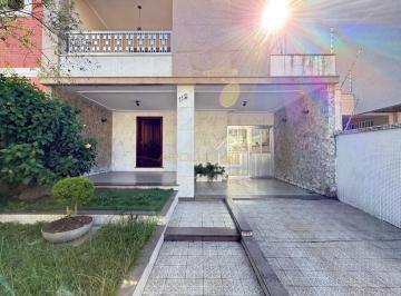 Casa · 318m² · 4 Quartos · 4 Vagas · Casa - 5 quartos - Vila Belmiro - Santos