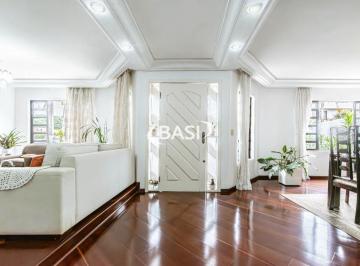 Casa · 378m² · 3 Quartos · 4 Vagas · Casa a Venda no Bom Retiro(PISCINA AQUECIDA / 3 SUITES / OTIMO TERRENO)