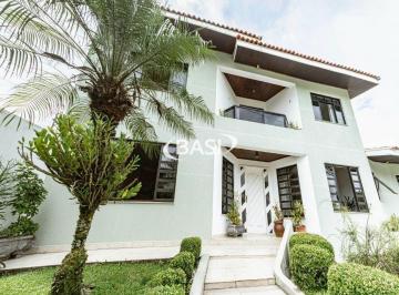 Casa · 378m² · 3 Quartos · 4 Vagas · Casa a Venda no Bom Retiro(PISCINA AQUECIDA / 3 SUITES / OTIMO TERRENO)