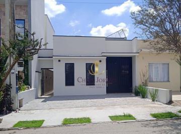 afb43405863b36a9ef9c4c84840176353c3b5d9c · Casa no Horto Florestal 1