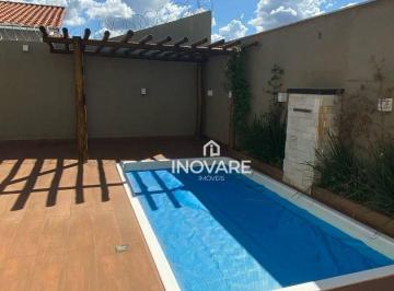 f9f748ae0609cdb35840ce00727490f983e90153 · Casa com 3 dormitórios à venda, 202 m² por R$ 850.000,00 - Setor Paranaíba - Itumbiara/GO