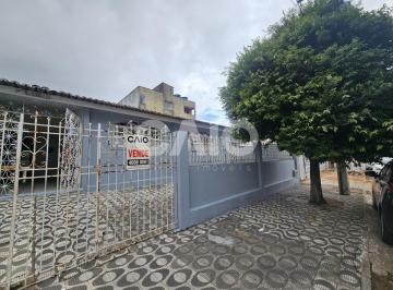 Casa · 174m² · 4 Quartos · 2 Vagas · Casa em Candelária