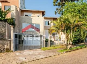 Casa · 356m² · 4 Quartos · 3 Vagas · Casa em  Rua Monte Alverne - Chácara das Pedras - Porto Alegre/RS