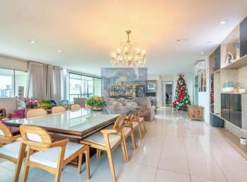 Apartamento · 268m² · 4 Quartos · 6 Vagas · Apartamento Alto Padrão com vista livre e 1 por andar