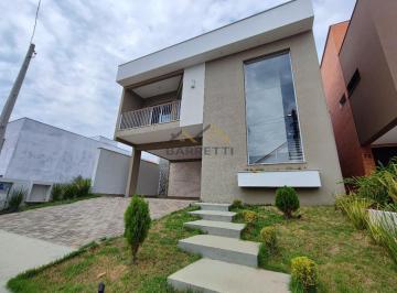 Casa · 179m² · 3 Quartos · 4 Vagas · Casa à venda de 179,8m², com 3 quartos, 4 banheiros, piscina e 4 vagas de garage