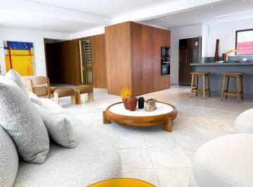 Apartamento · 4 Quartos · 3 Vagas · 4 Suítes, 1 por Andar, no Batel
