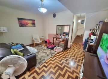 Casa · 127m² · 2 Quartos · 2 Vagas · Ótima casa reformada de 127m e 2 dorms em condominio fechado