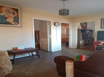 Casa · 150m² · 4 Quartos · 3 Vagas · Casa térrea com 4 dormitórios, 3 vagas, 2 banheiros, quintal e churrasqueira no Arthur Alvim
