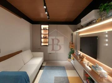 Foto 02 · Apartamento à venda em Icaraí com 2 quartos, 1 suíte, 1 vaga de garagem e 78m² - Niterói-RJ