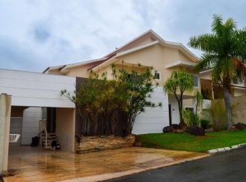 Casa de 4 quartos, Brasília · Casa no Condomínio Ville de Montagne com 4 suítes HABITE-SE e ESCRITURADA