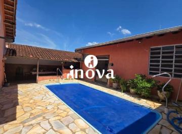 Casa · 215m² · 3 Quartos · 5 Vagas · Casa à venda, bairro Grande Horizonte 