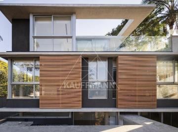 Casa · 557m² · 3 Quartos · 3 Vagas · Casa de Condomínio à Venda no Jardim Europa - 3 Dormitórios (3 Suítes), 3 Vagas, 557,35m² A.C