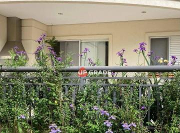 c17eb31233e42c841f16bf3414b44c7f4d469e1d · Apartamento maison. Sinta-se morando numa casa, rodeada de verde.