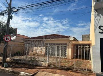 Casa · 199m² · 3 Quartos · 2 Vagas · Casa Padrão em Araraquara