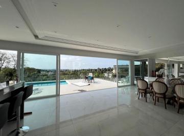 Casa · 583m² · 4 Quartos · 4 Vagas · Casa com 4 suítes à venda no Alphaville Graciosa - Pinhais PR