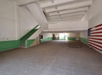 4c0b35021a7fde1e81f90de5ac2e73ffbe31d80a · Alugo prédio comercial no centro de Guarulhos na rua Luiz Faccini, ótima localização