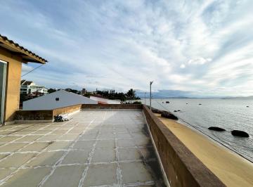699744_i987t3Ie3Sf776pr8_69974467e840cf7f9e3.jpg · Casa à Venda em Cacupé - Frente ao Mar com Vista Deslumbrante
