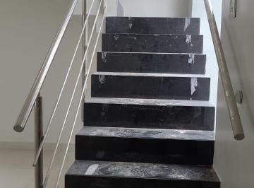 Casa · 200m² · 3 Quartos · 2 Vagas · MANDARA FAROL VELHO: Casa em Salinas com lazer, conforto e excelente localização