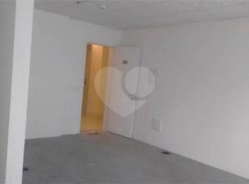 Comercial · 33m² · Salas à venda em Vila homero thon - SP