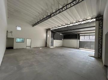 Comercial · 412m² · 3 Vagas · Galpão à venda em Batistini - SP