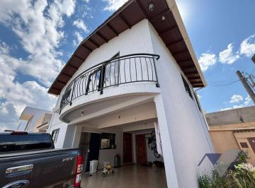 9016b36131691218af95e5063e96942cc7f27fbc · Sobrado com 3 dormitórios para alugar, 186 m² por R$ 6.000,00/mês - Região do Lago - Cascavel/PR