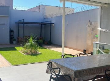 d2e68b9f0de847d4aea10a48cf53e7b6.jpeg · Casa para Venda em Uberlândia/MG - 3 Dorm. 325 m2 Área Útil