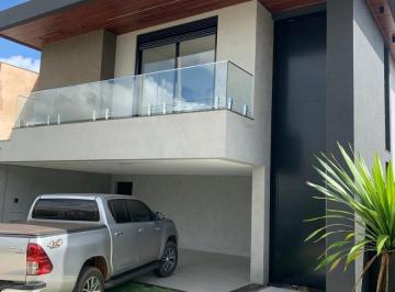 e1409eac3c014b93ba22a79165cb5e4b.jpeg · Casa para Venda em Uberlândia/MG - 3 Dorm. 285 m2 Área Útil