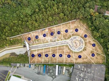 Terreno · 696m² · Lotes em condomínio à venda em Santa Felicidade, no Condomínio Canto das Pedras - 302 a 546 m² | Ref