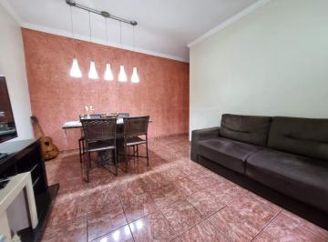 Casa · 247m² · 3 Quartos · 2 Vagas · Casa à venda no bairro Centro