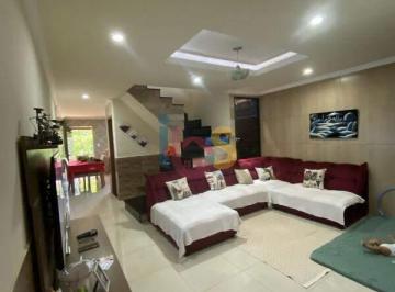 Casa · 210m² · 3 Quartos · VENDO CASA CONFORTÁVEL DE DOIS ANDARES EM ILHÉUS